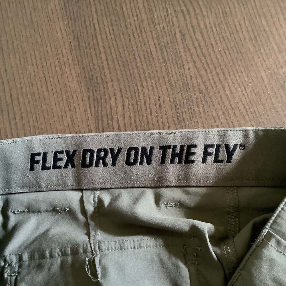 Duluth Trading Co Mens Dry on the Fly Relaxed Fit Cargo Pants Gray 34x30 Stretch - Picture 7 of 14